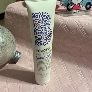 Briogeo Curl Charisma Hydrating Shampoo with Purple and Blue Design